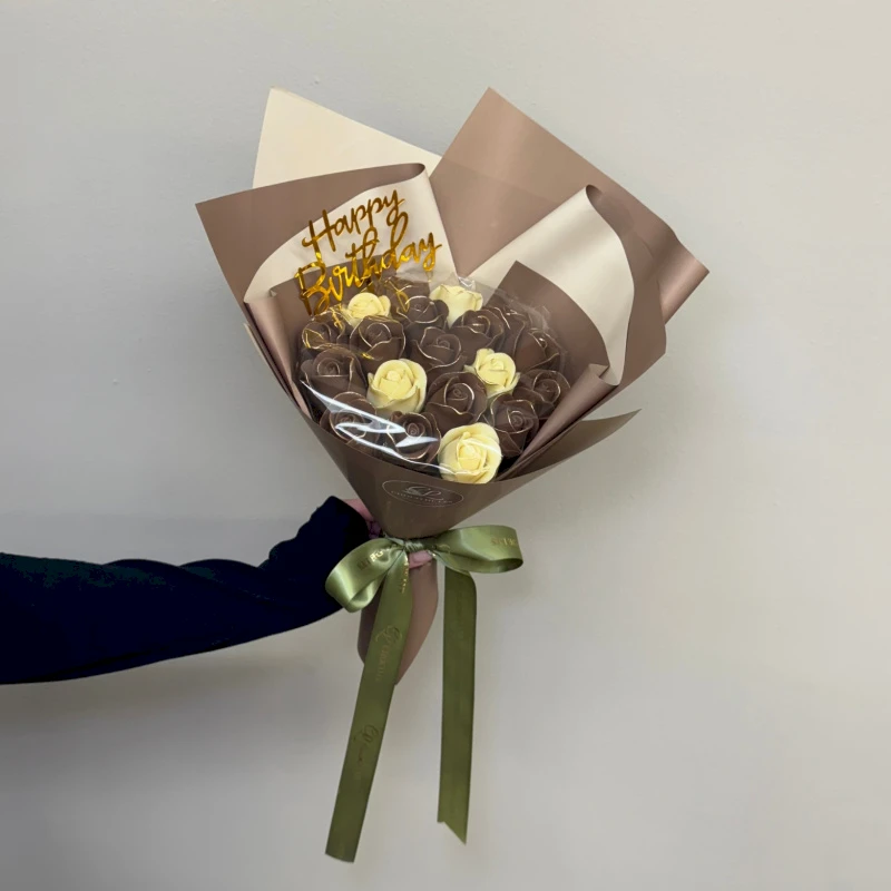 Golden Roses Bouquet